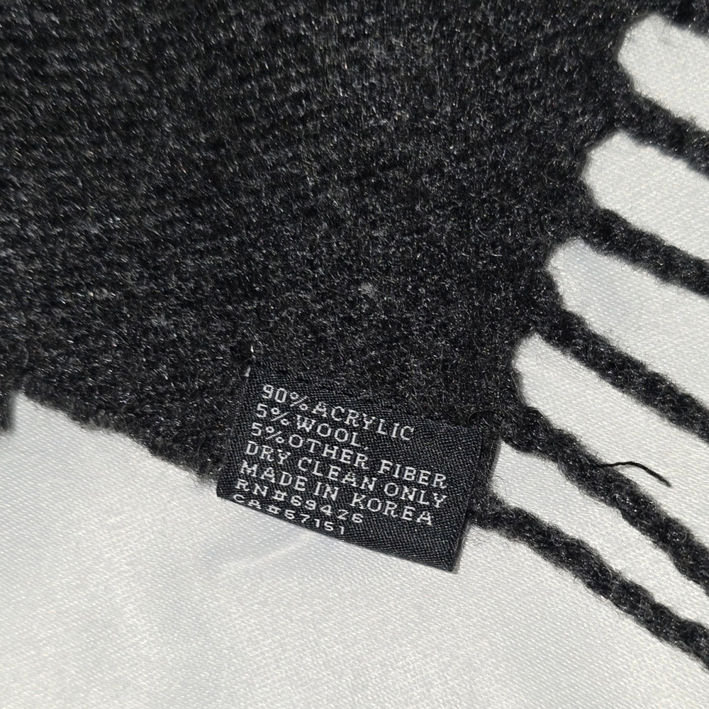 Scarfs - Picture 3 of 3